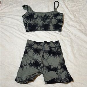 Amazon Women's Tie-Dye Bike Shorts Set - Black and Gray